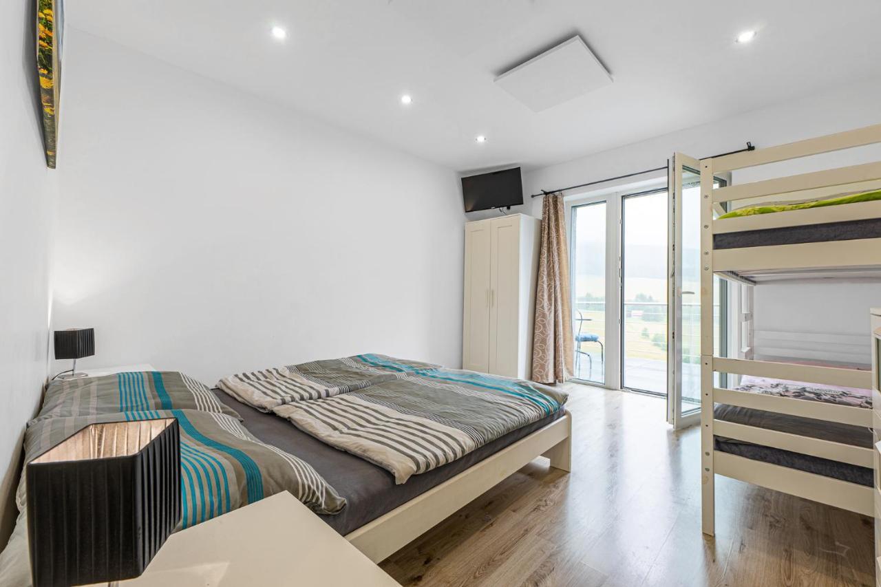 Wellness Villa Klinovec Views โลชนา โปด กลิโนฟเซม ภายนอก รูปภาพ